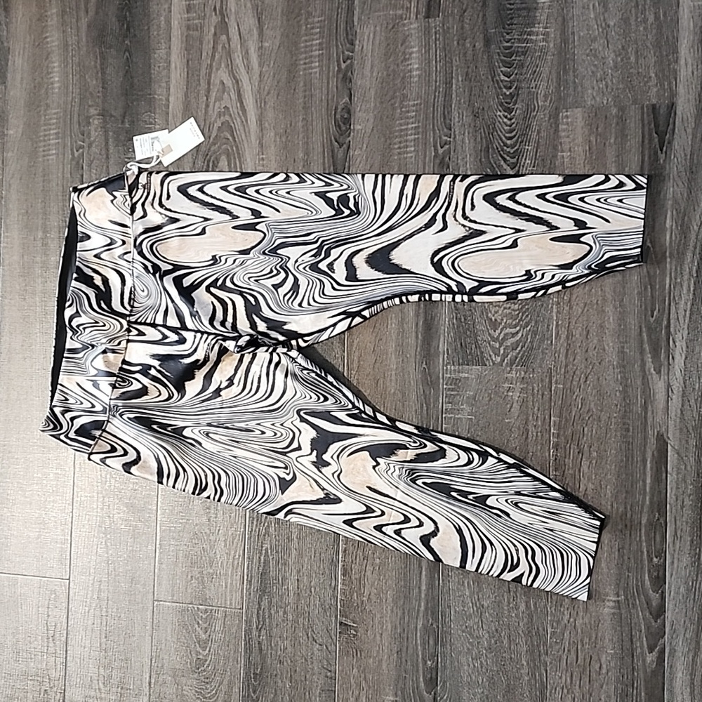 Good American "The Core Strength" Leggings